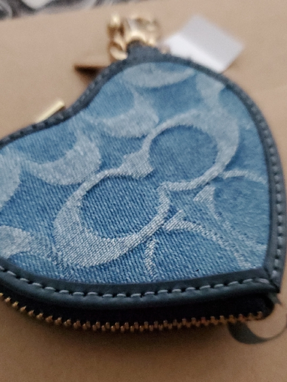 (Retail $75)Coach Heart Denim Coin Pouch Keyring - Picture 3 of 6